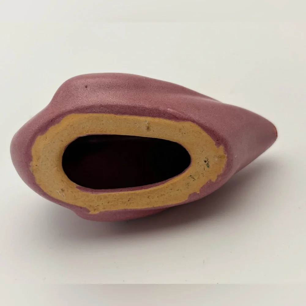Vintage Pink Ceramic Small Swan Figurine